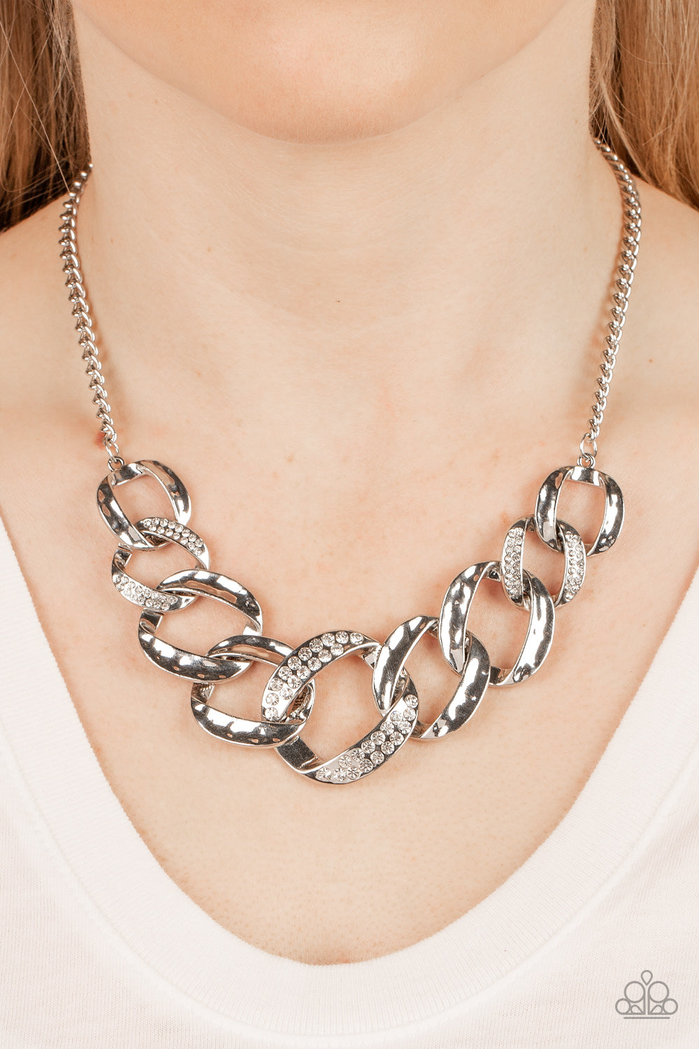 Paparazzi ♥ Bombshell Bling - White ♥  Necklace