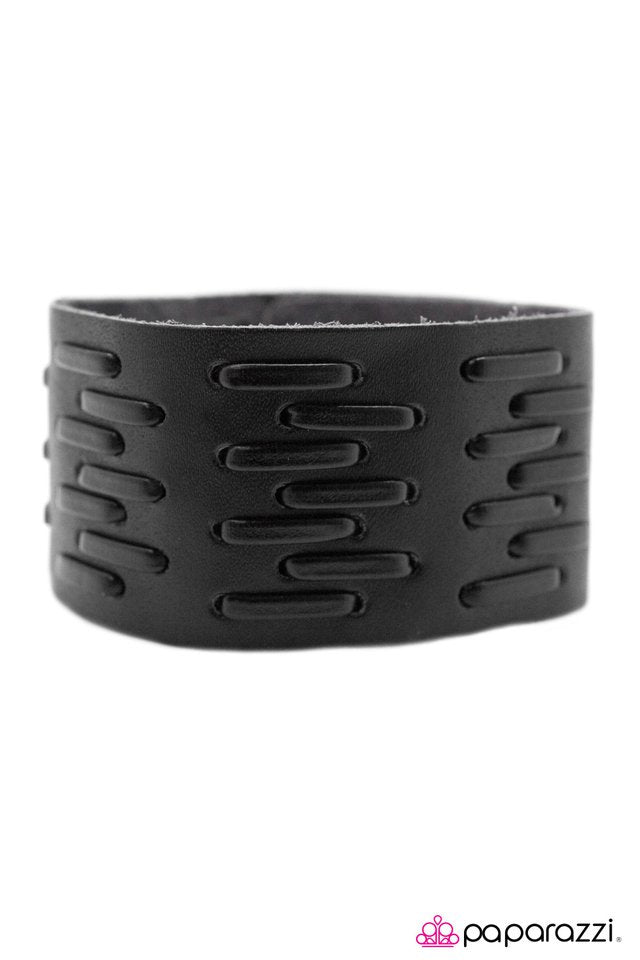 Paparazzi ♥ The Nonconformist - Black ♥ Bracelet
