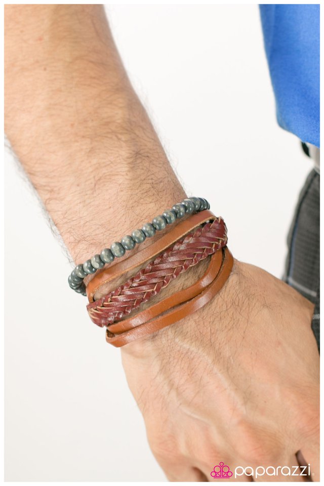 just-passing-through-p9ur-urgr-079xx