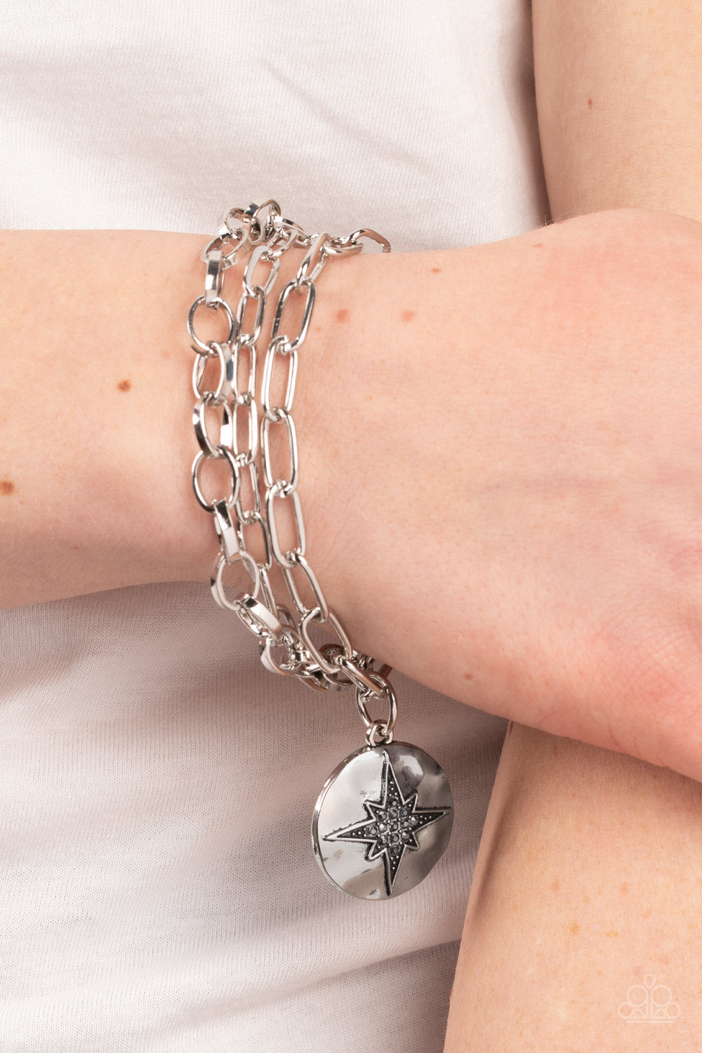 Paparazzi ♥ True North Twinkle - Silver ♥  Bracelet