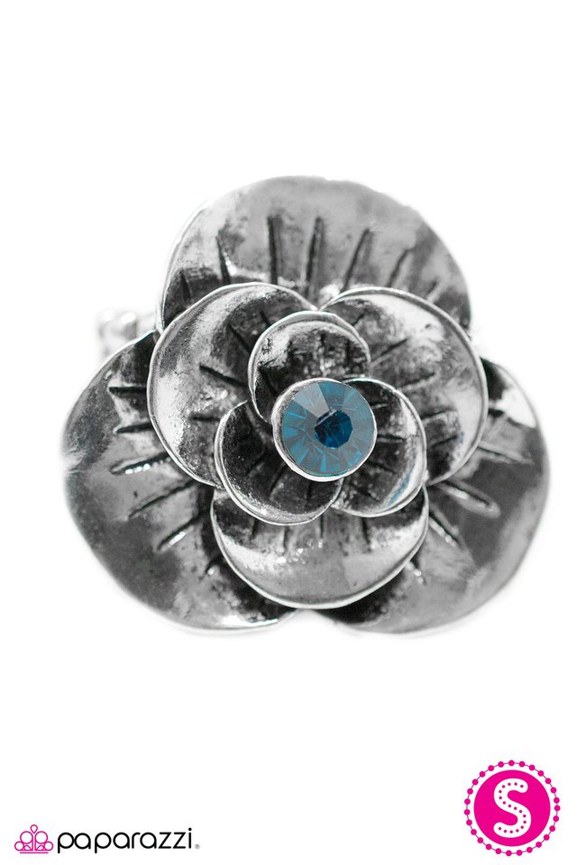 Paparazzi ♥ She Walks In Beauty - Blue ♥ Ring