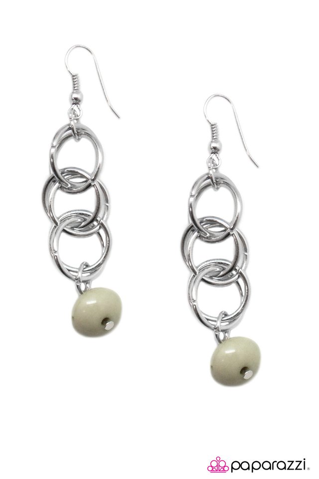 Paparazzi ♥ Marvelously Marvelous - Green ♥ Earrings