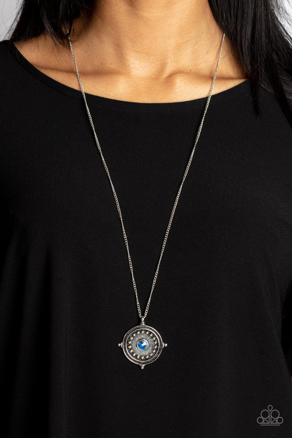 Paparazzi ♥ Compass Composure - Green ♥  Necklace