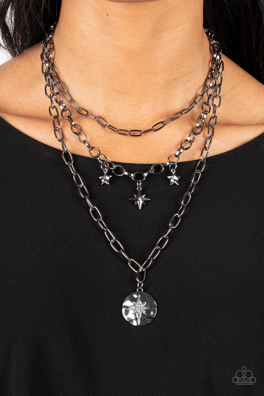 Paparazzi ♥ Under the Northern Lights - Black ♥  Necklace