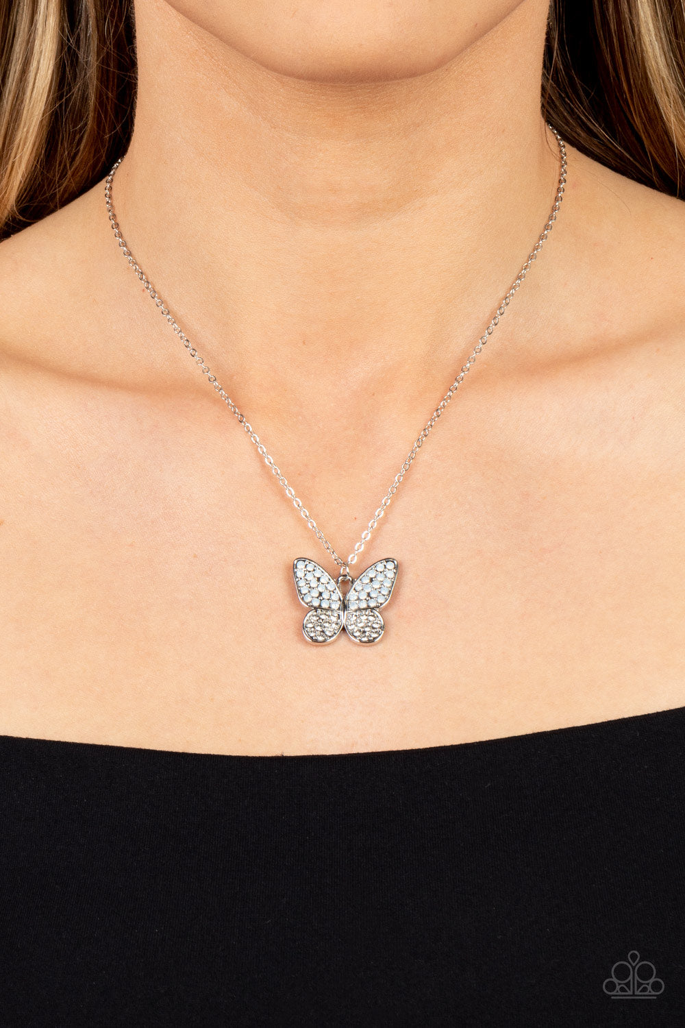 Paparazzi ♥ Flutter Forte - White ♥  Necklace