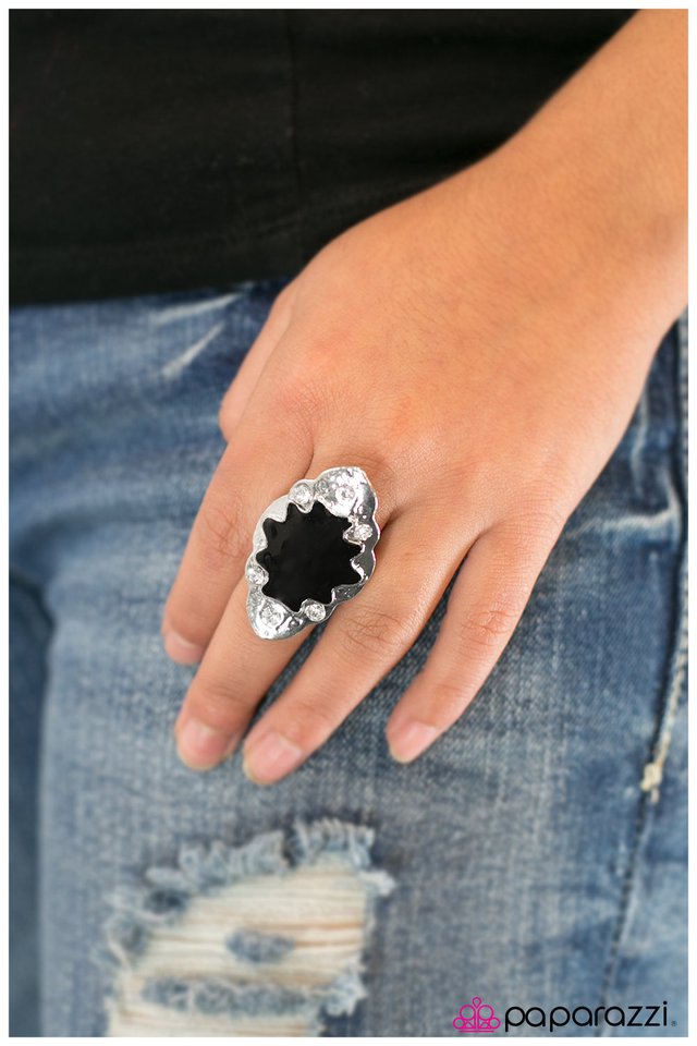 victorious-p4tr-bkxx-024xx