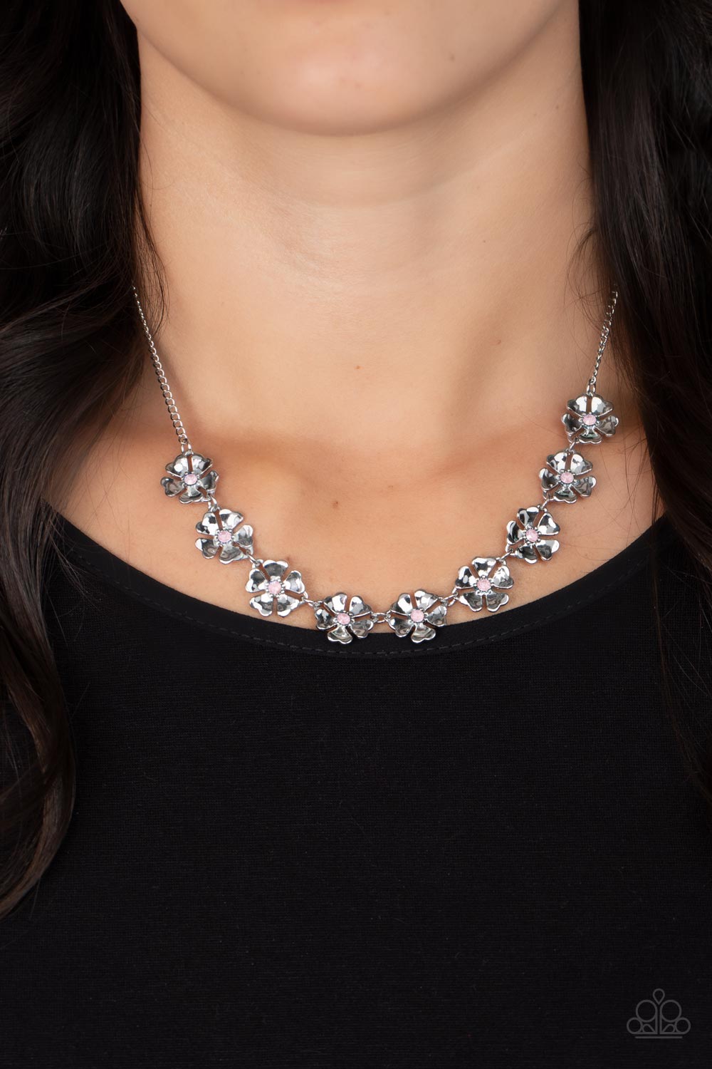 Paparazzi ♥ Petunia Palace - Pink ♥  Necklace