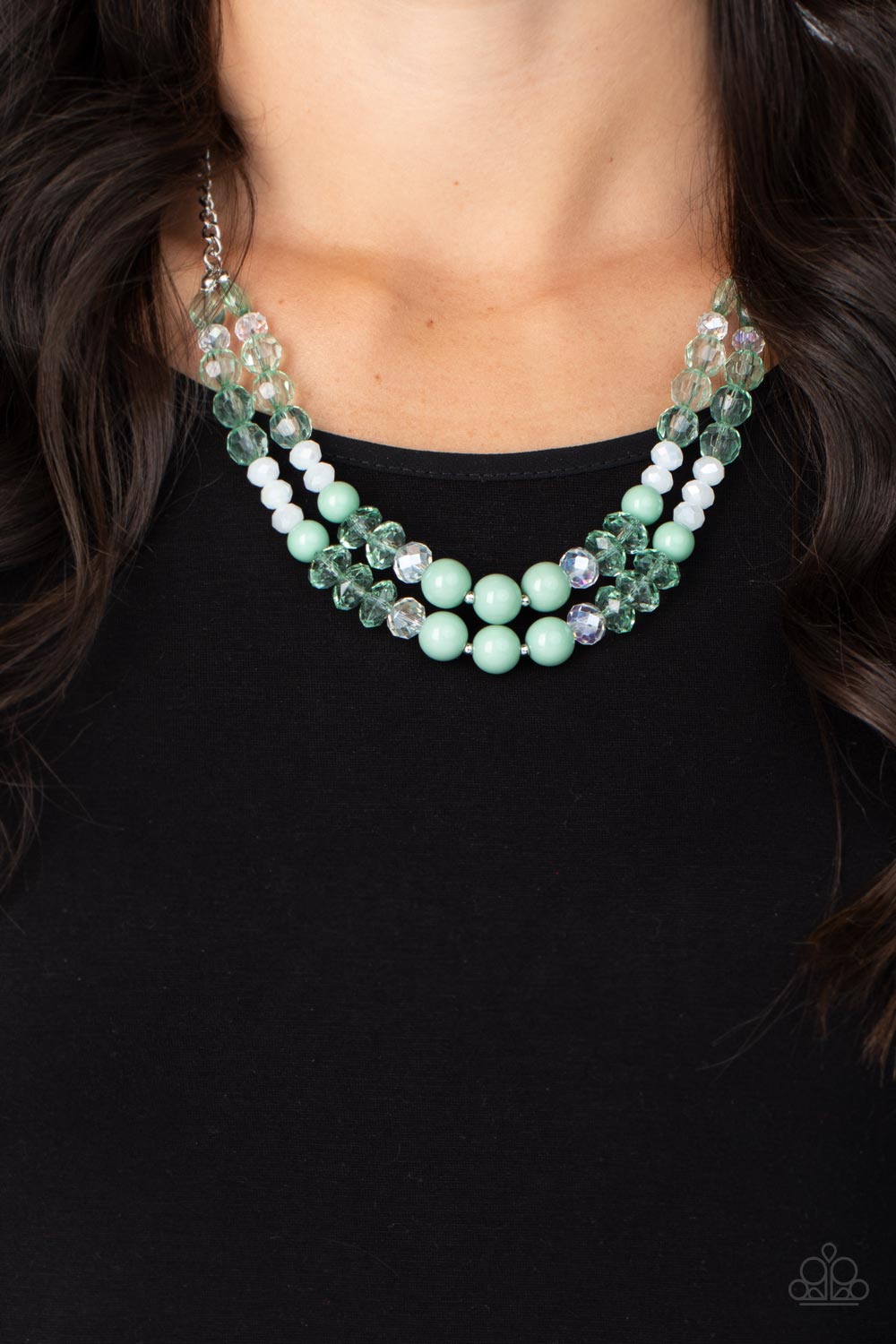 Paparazzi ♥ Vera-CRUZIN - Green ♥  Necklace