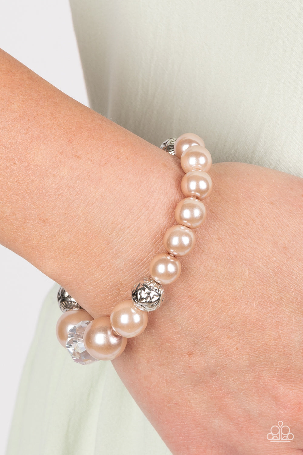 royal-reward-brown-p9re-bnxx-178hh