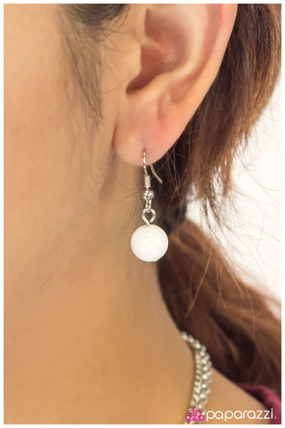 Paparazzi ♥ The Heat Is On - White ♥  Necklace