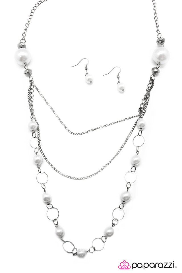 Paparazzi ♥ Keep The Mystery Alive - White ♥ Necklace