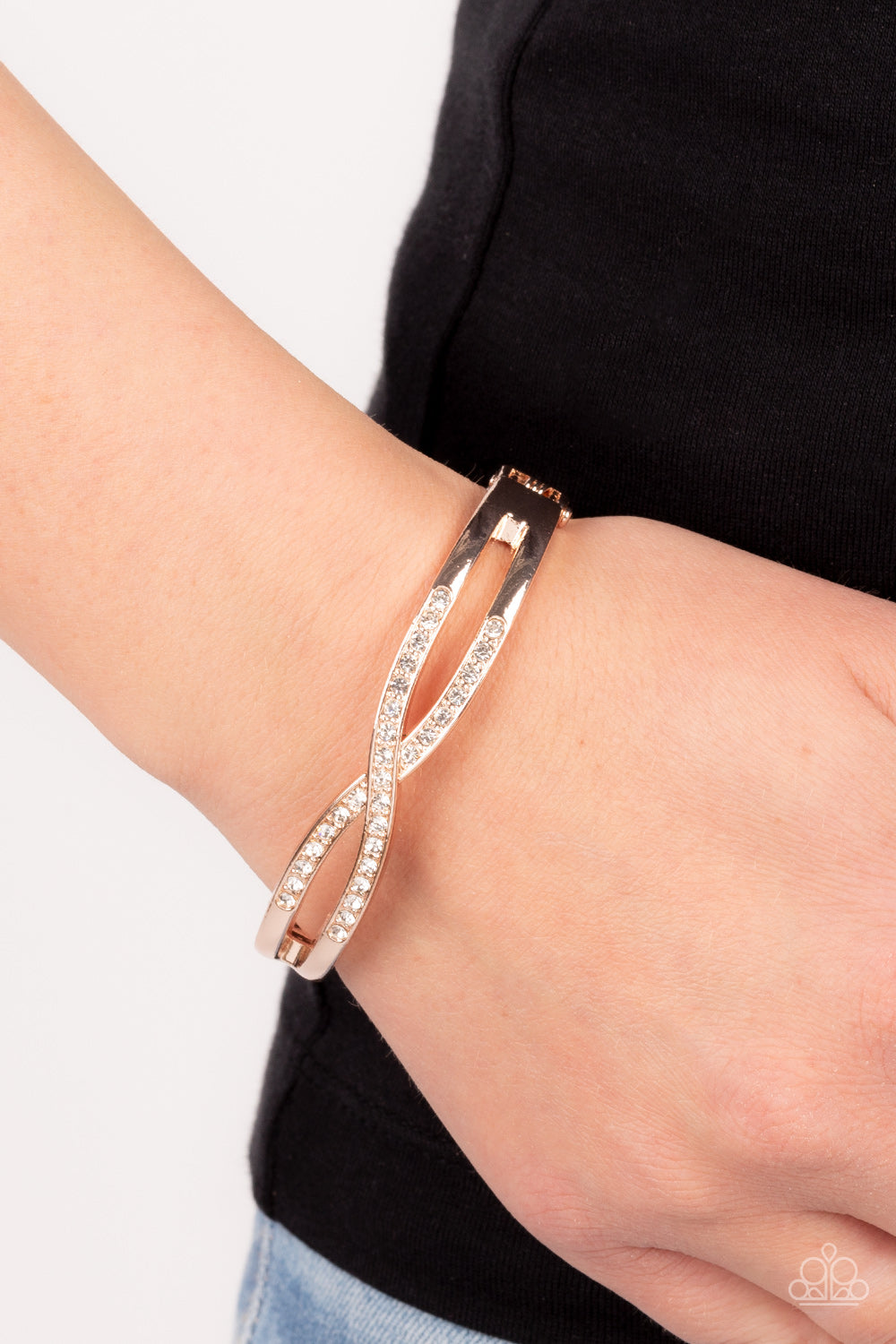 Paparazzi ♥ Woven in Wealth - Gold ♥ Bracelet – LisaAbercrombie