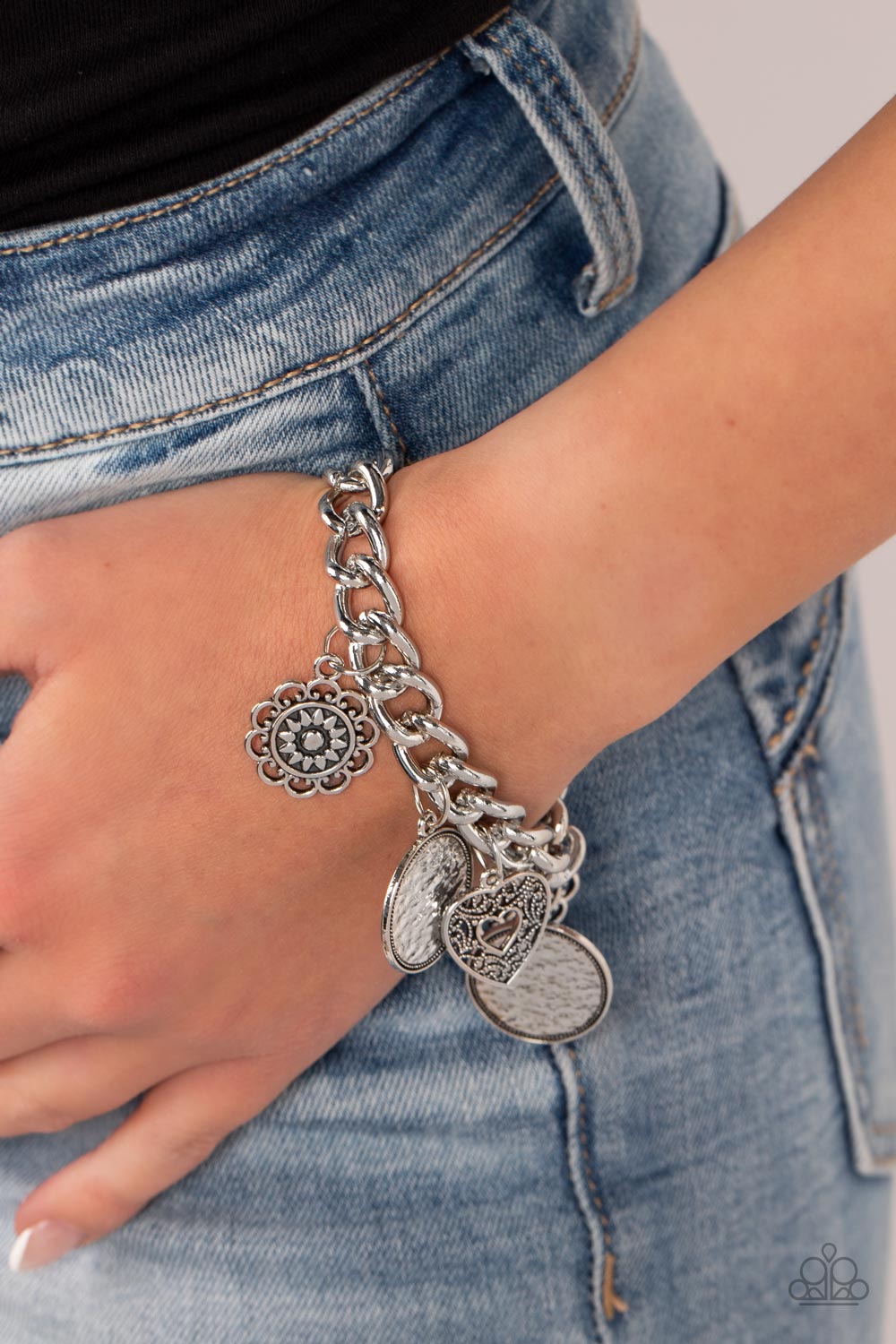Paparazzi ♥ Complete CHARM-ony - Silver ♥  Bracelet