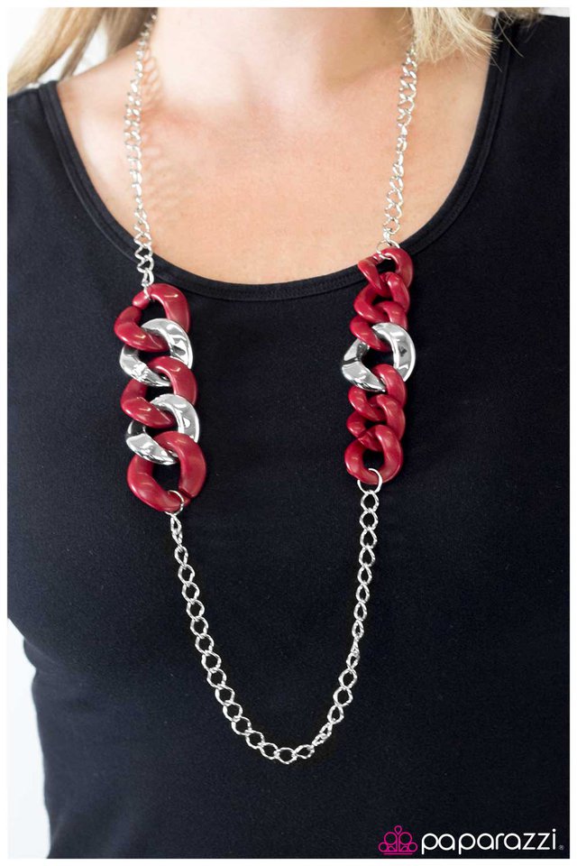 bond-girl-p2wh-rdxx-042xx