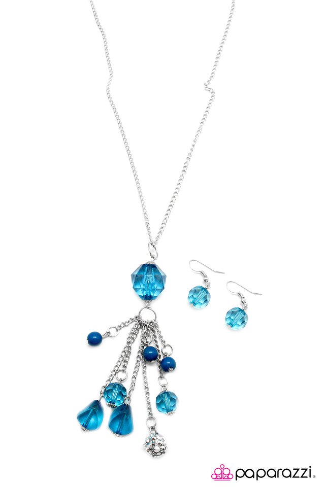 Paparazzi ♥ Crystal Collision - Blue ♥ Necklace