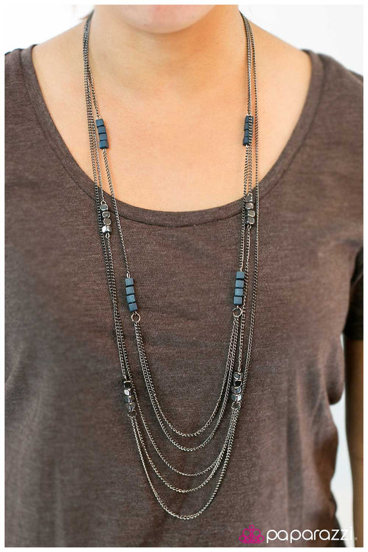 chain-of-fools-blue-p2in-blxx-033xx