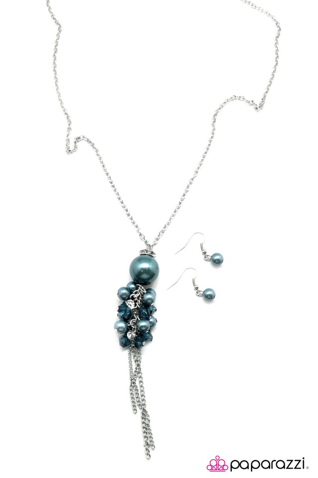 Paparazzi ♥ The Low Down - Blue ♥ Necklace