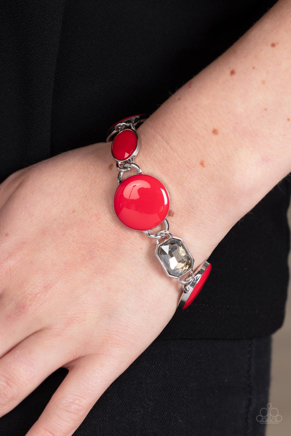 Paparazzi ♥ Dreamscape Dazzle - Red ♥  Bracelet
