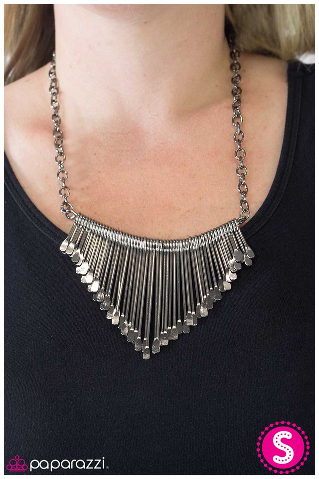 brilliantly-barricaded-black-p2tr-bkxx-030xx