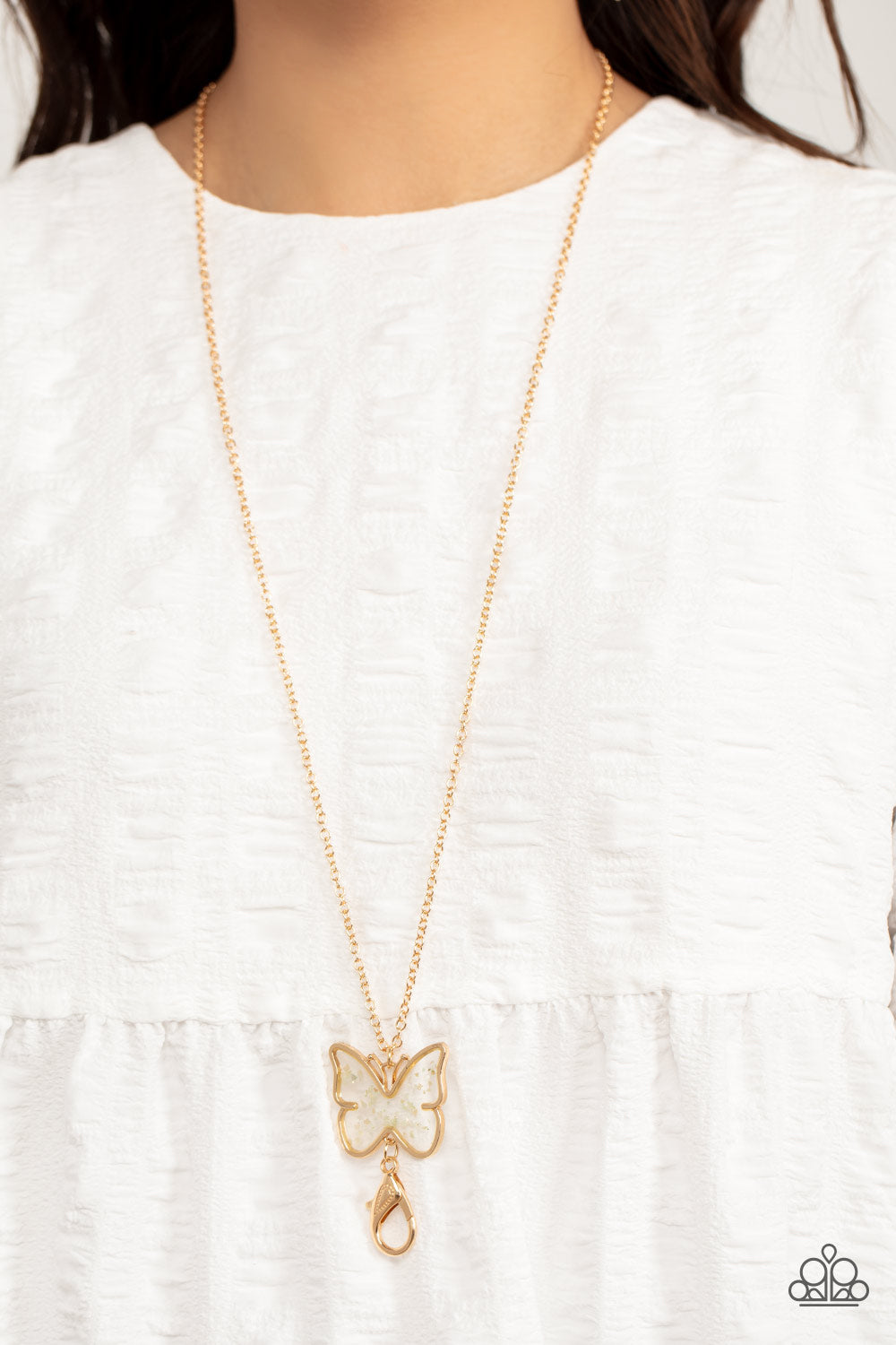 gives-me-butterflies-gold-9078-p2ln-gdxx-039xx