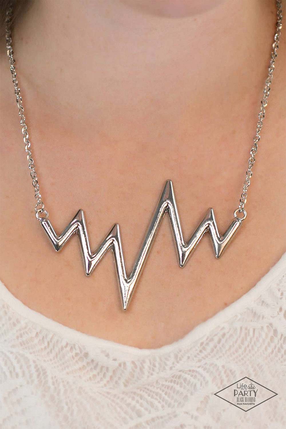 Paparazzi ♥ In A Heartbeat - Silver ♥  Necklace