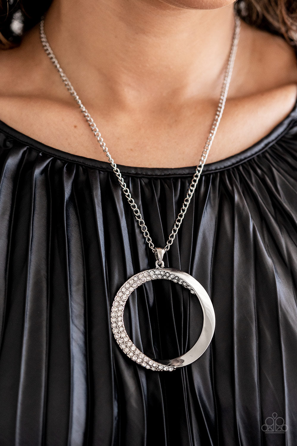 encrusted-elegance-white-p2re-wtxx-624jp