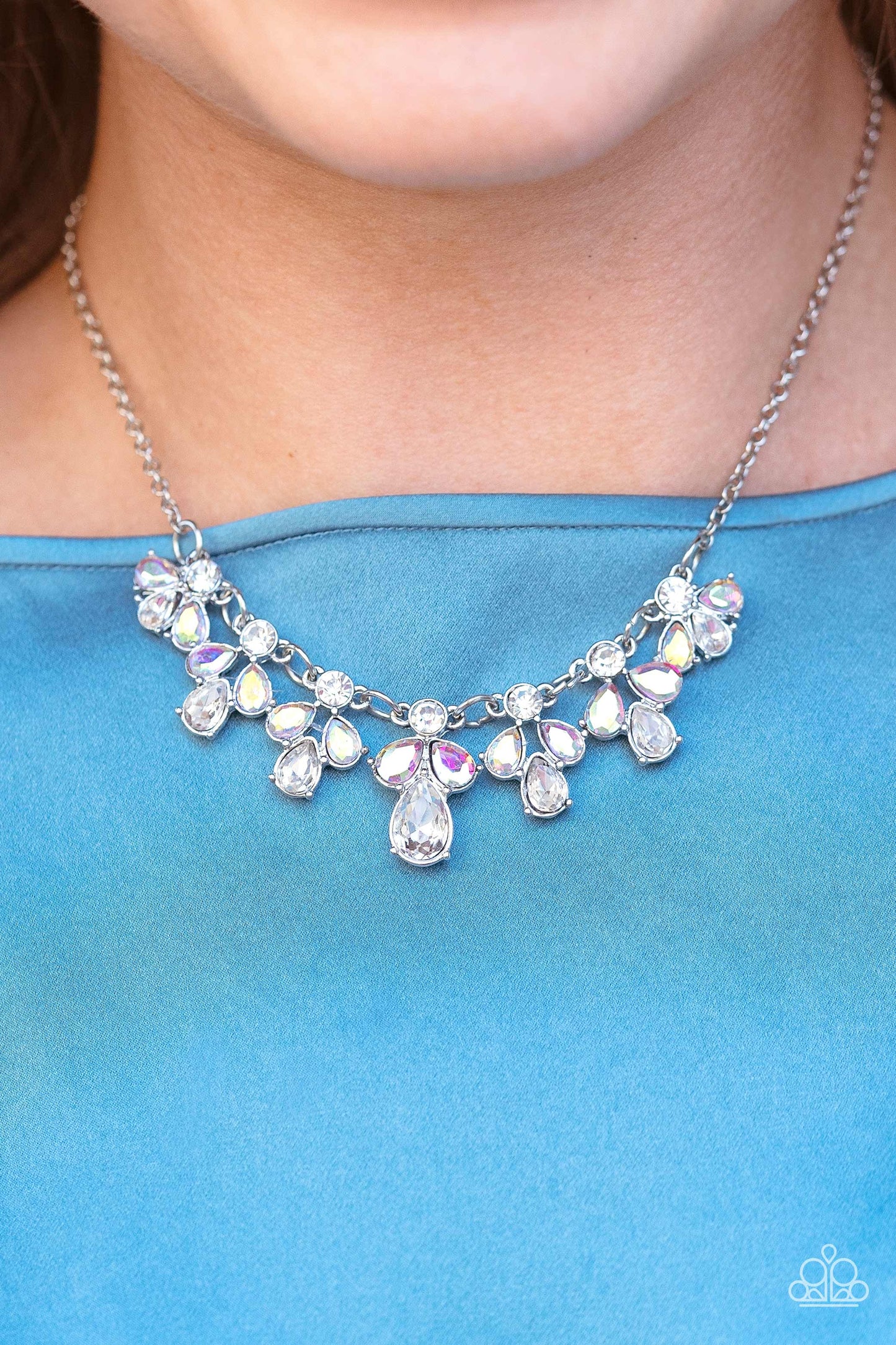 Paparazzi ♥ See in a New STARLIGHT - Multi ♥  Necklace