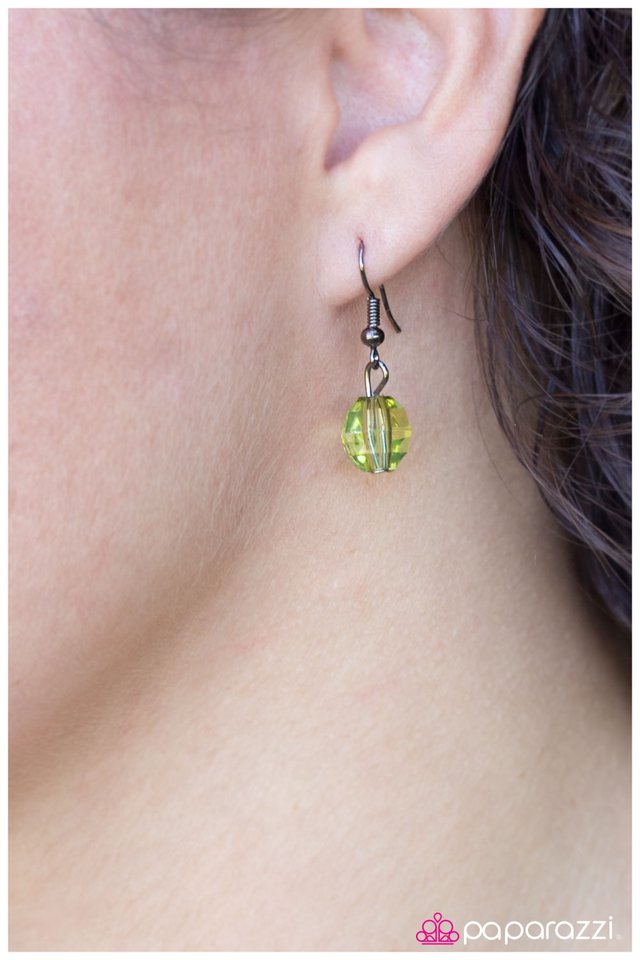 Paparazzi ♥ Today Is A New Day - Green ♥ Necklace