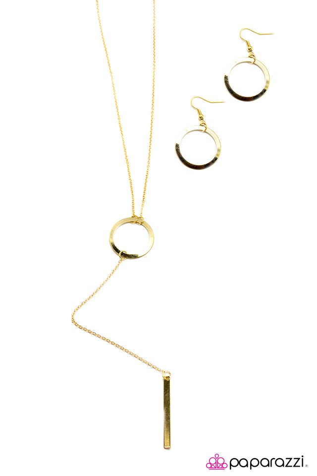 Paparazzi ♥ High and Mighty - Gold ♥ Necklace