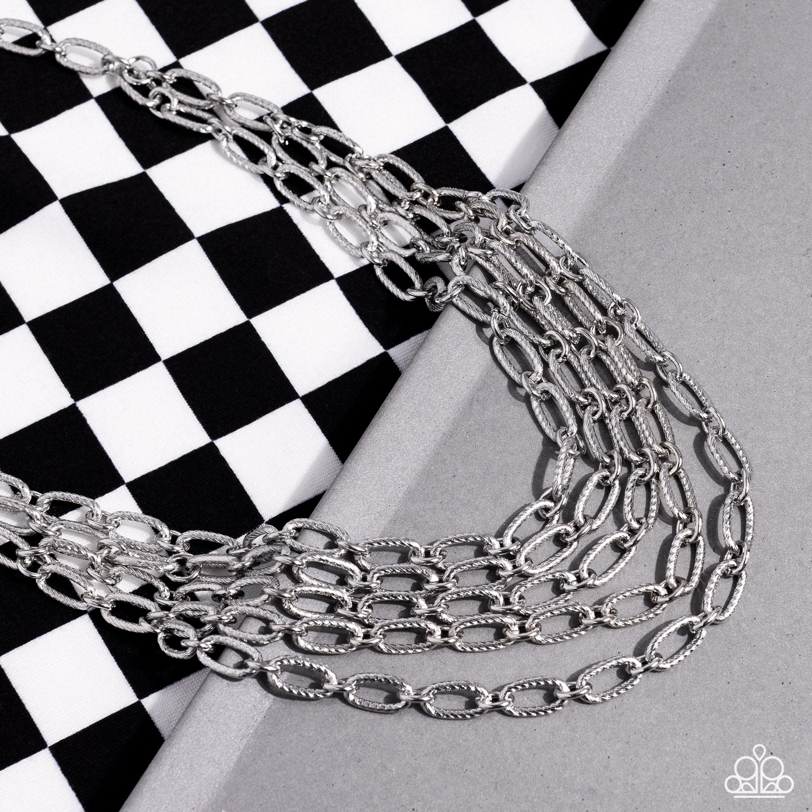 Paparazzi ♥ House of CHAIN - Silver ♥ Necklace