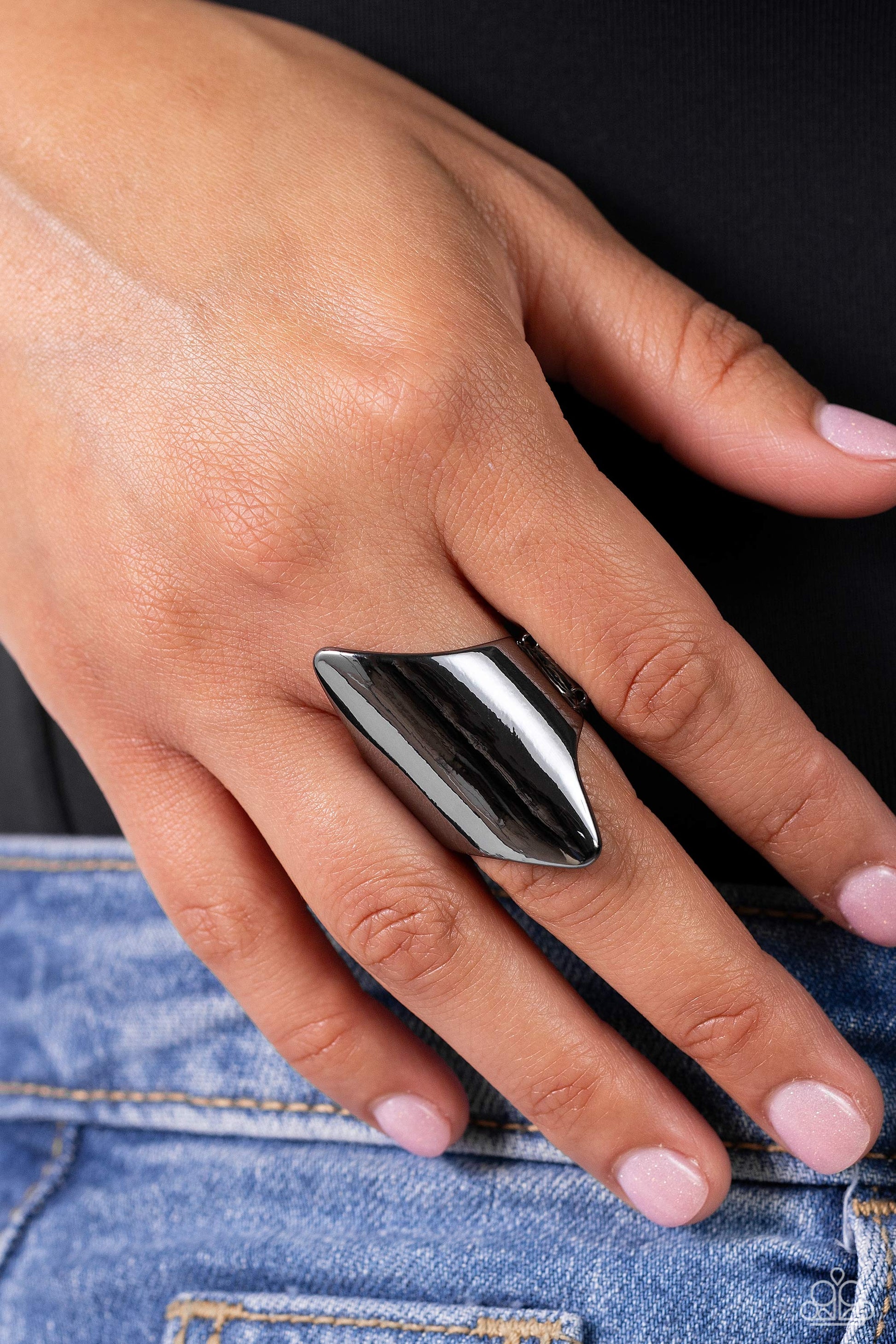 pointed-palm-desert-black-p4ed-bkxx-125xx