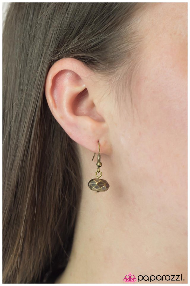 Paparazzi ♥ Sliding By - Brass ♥ Necklace