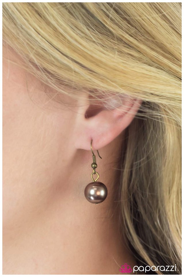 Paparazzi ♥ Sure Thing! - Brass ♥ Necklace