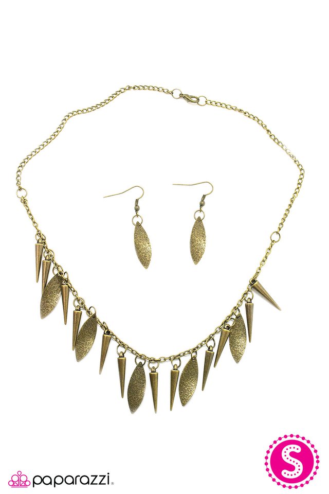 Paparazzi ♥ Jungle Cat - Brass ♥ Necklace