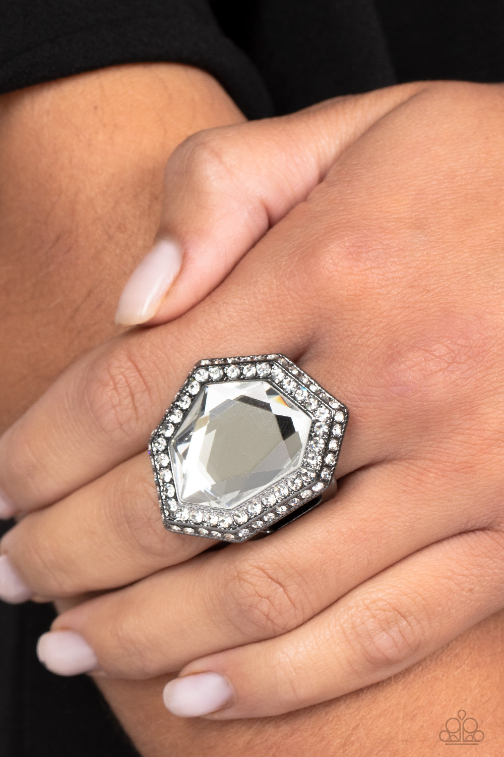 smoldering-sass-black-p4st-bkxx-017xx