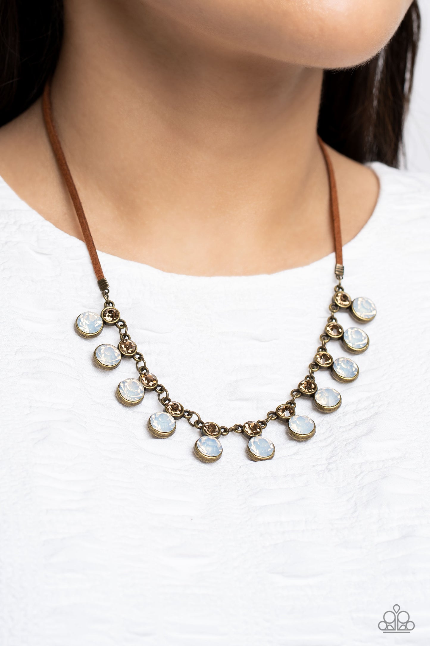 color-me-chic-brass-p2se-brxx-145xx