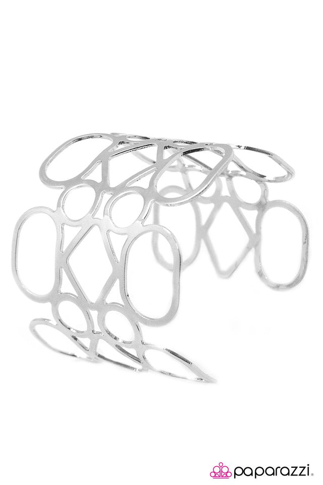 Paparazzi ♥ Geo Goddess - Silver ♥ Bracelet