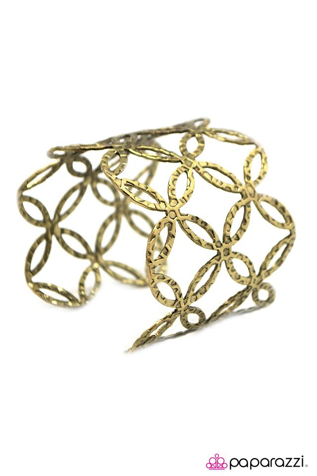 Paparazzi ♥ Wanderlust - Brass ♥ Bracelet