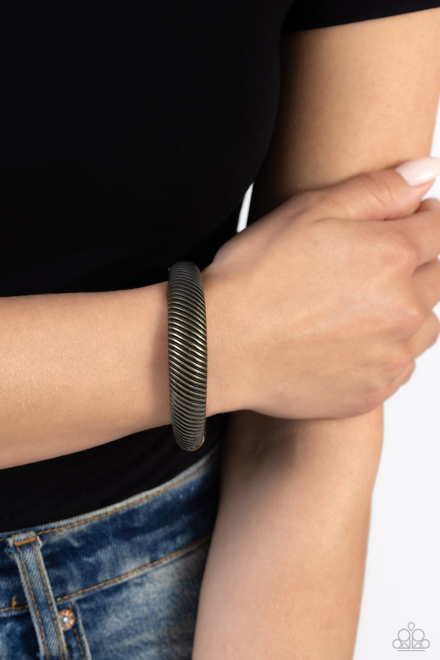 jailhouse-jive-brass-p9in-brxx-081xx