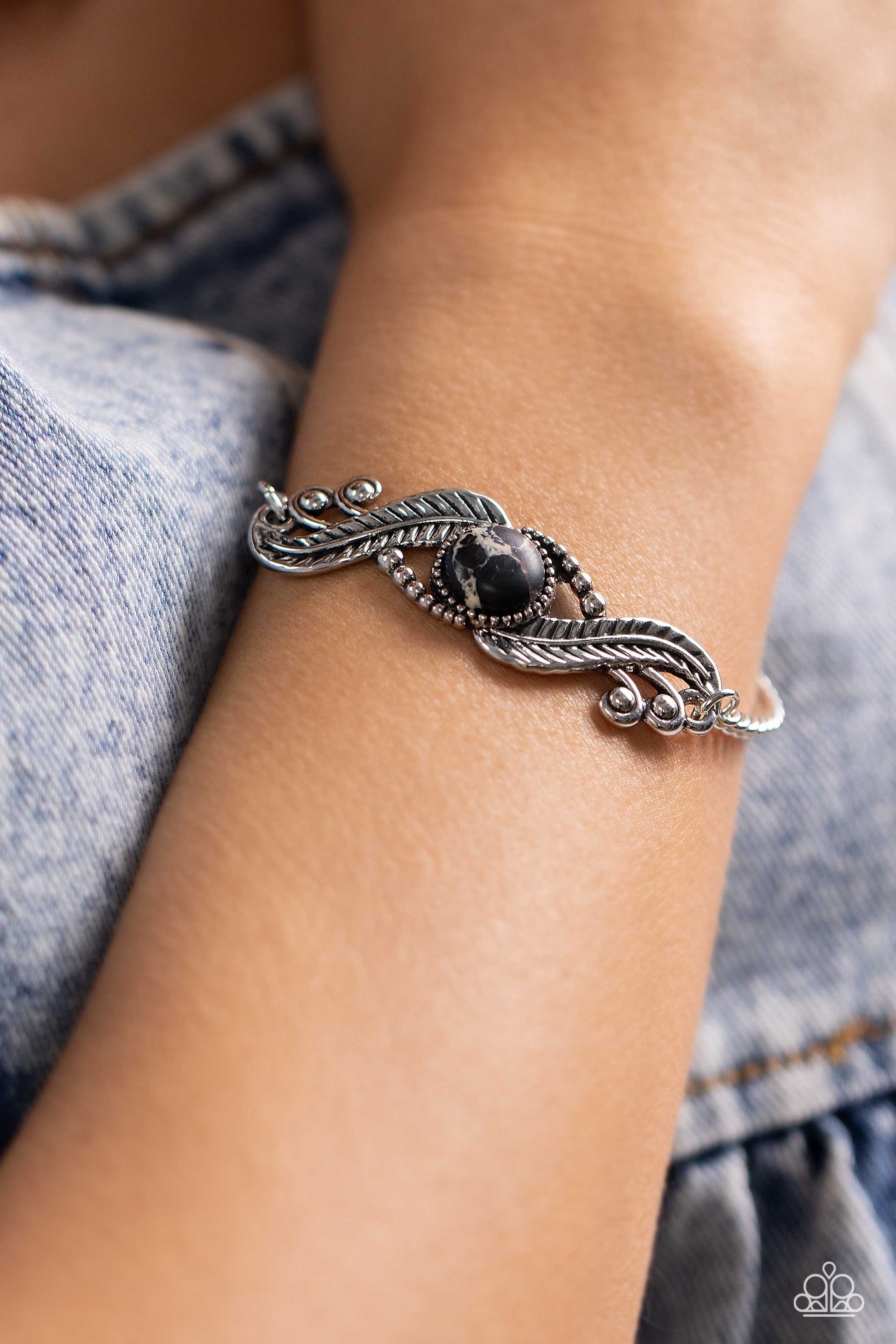 eye-in-the-sky-black-p9se-bkxx-340lv