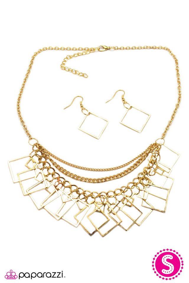 Paparazzi ♥ On The Quad - Gold ♥ Necklace