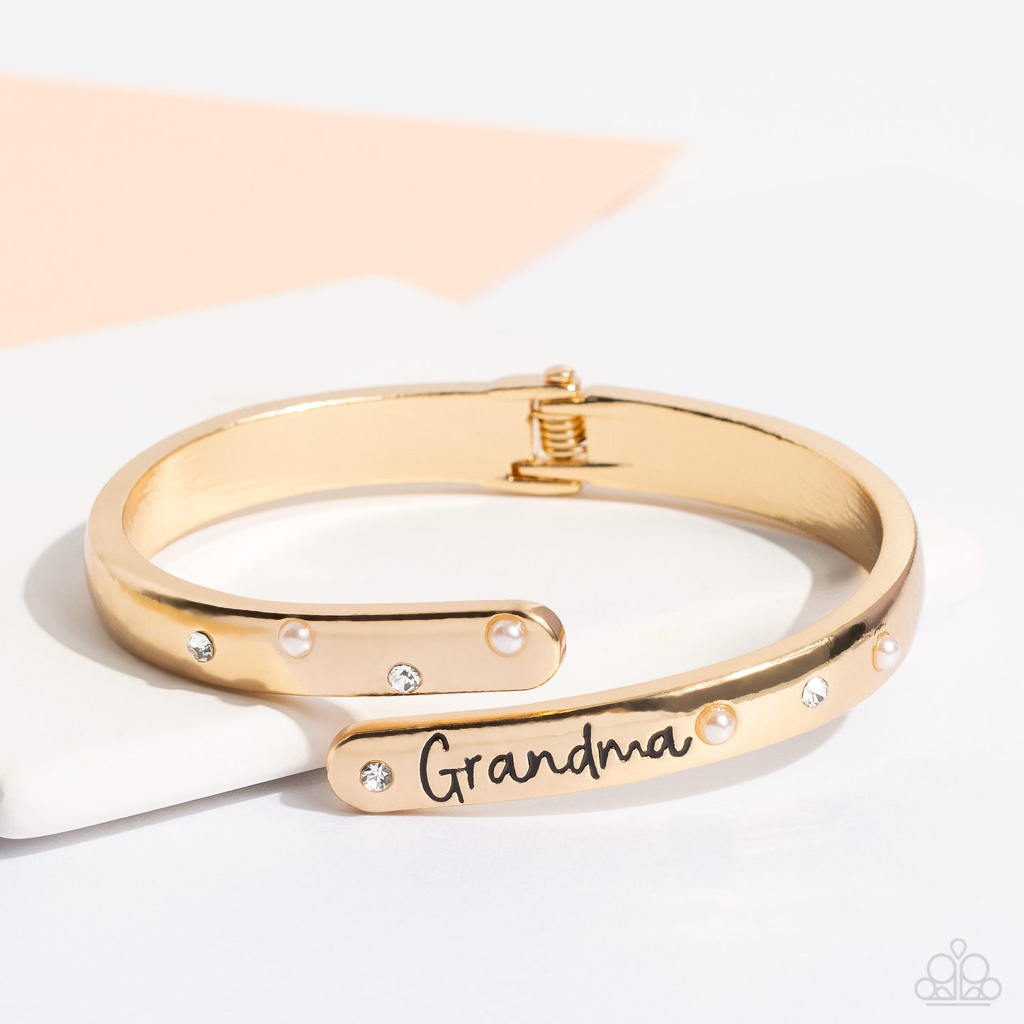 gorgeous-grandma-gold-p9wd-gdxx-191xx