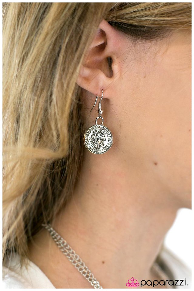 Paparazzi ♥ COIN Artist - Silver ♥ Necklace