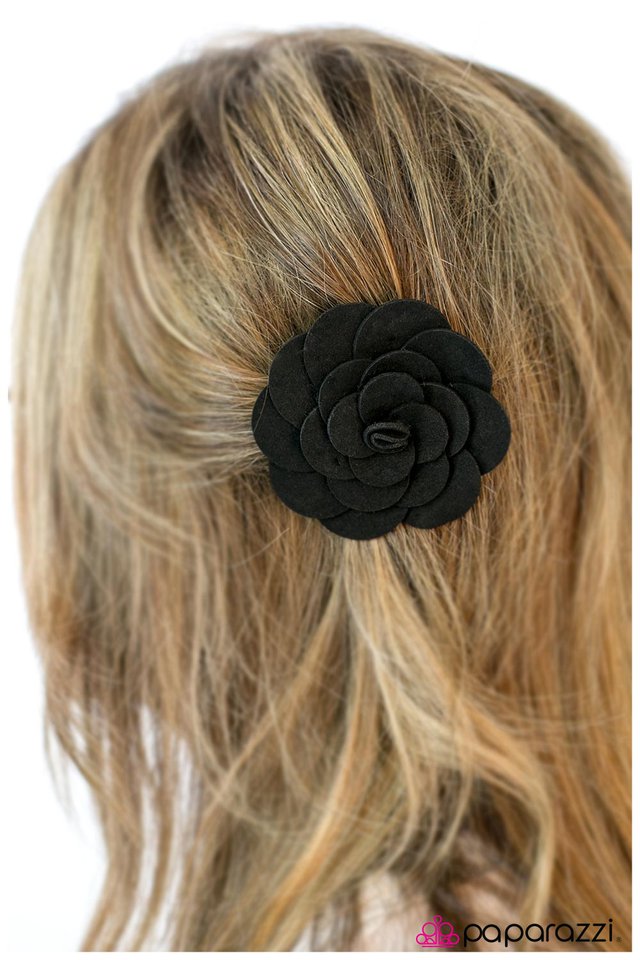 down-south-black-p7td-bkxx-021xx