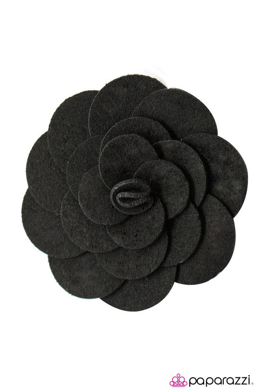 Paparazzi ♥ Down South - Black ♥ Hair Clip