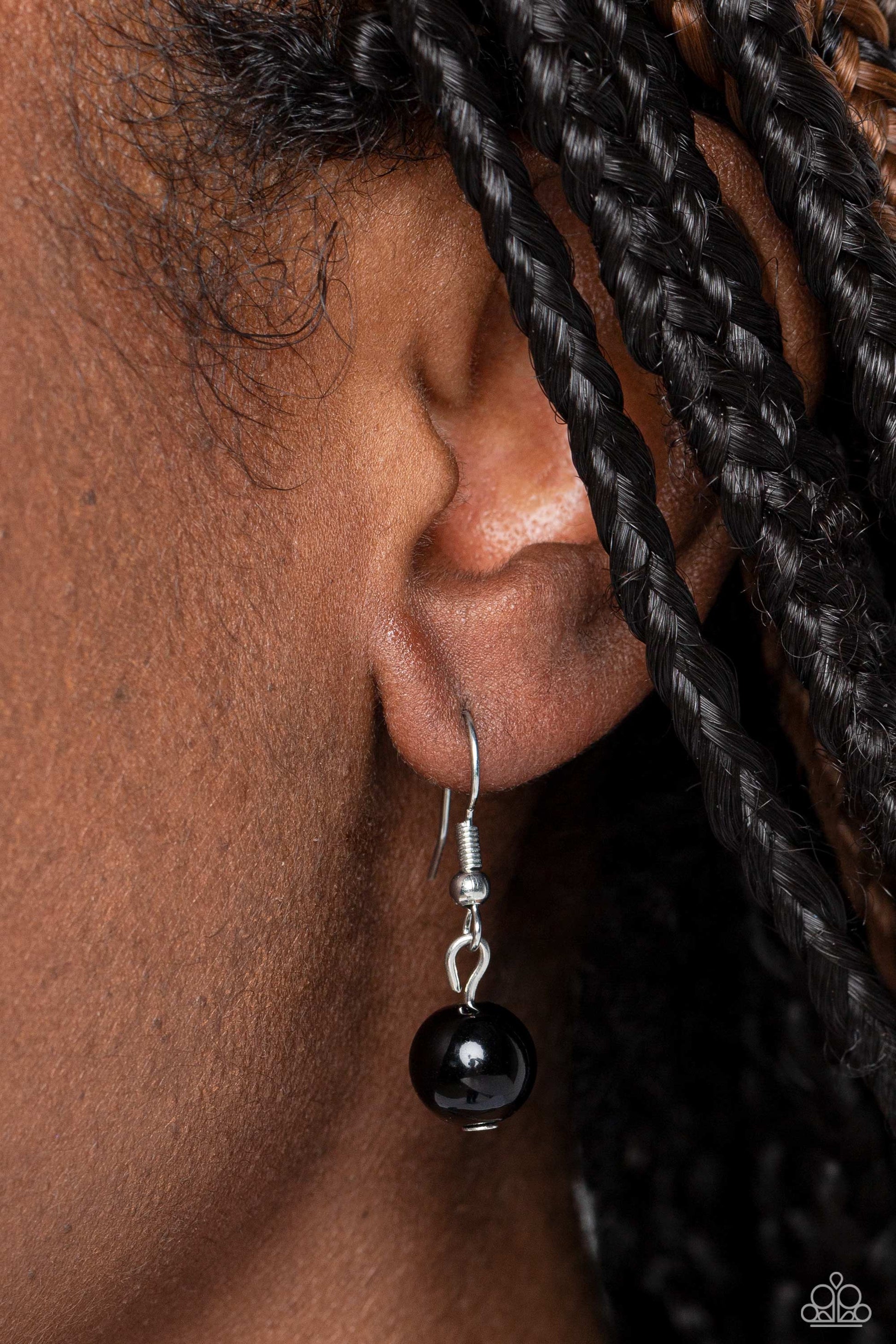 fetching-filigree-black-p2wh-bkxx-310xx