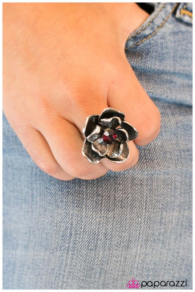 never-the-damsel-p4wh-prxx-040xx