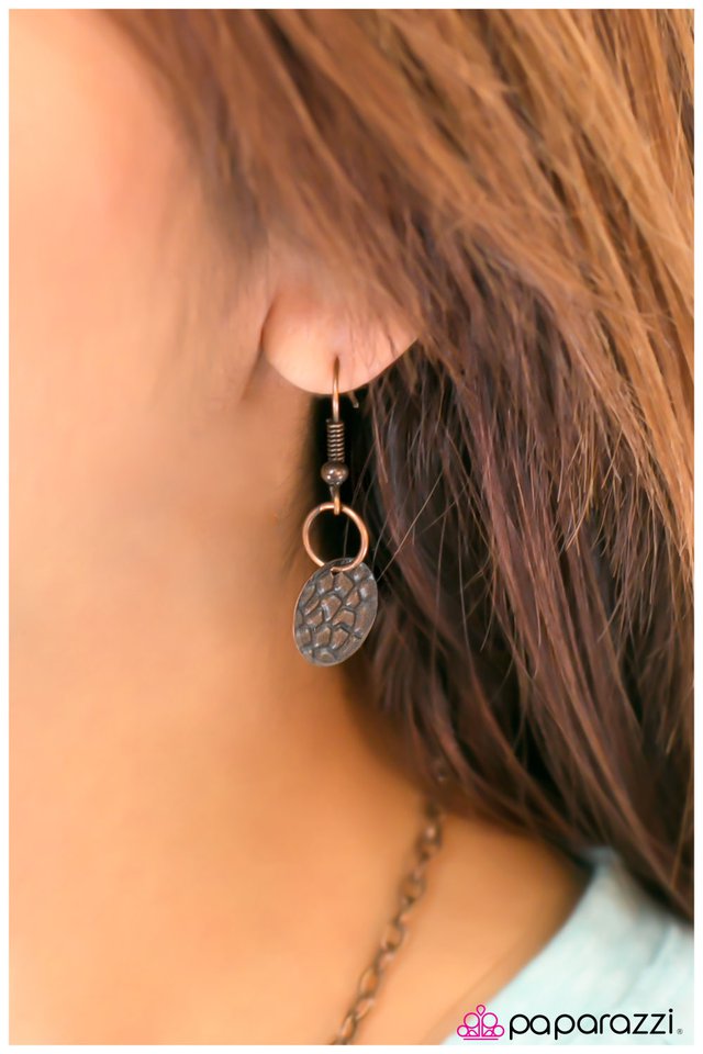 Paparazzi ♥ Pirate Queen - Copper ♥ Necklace
