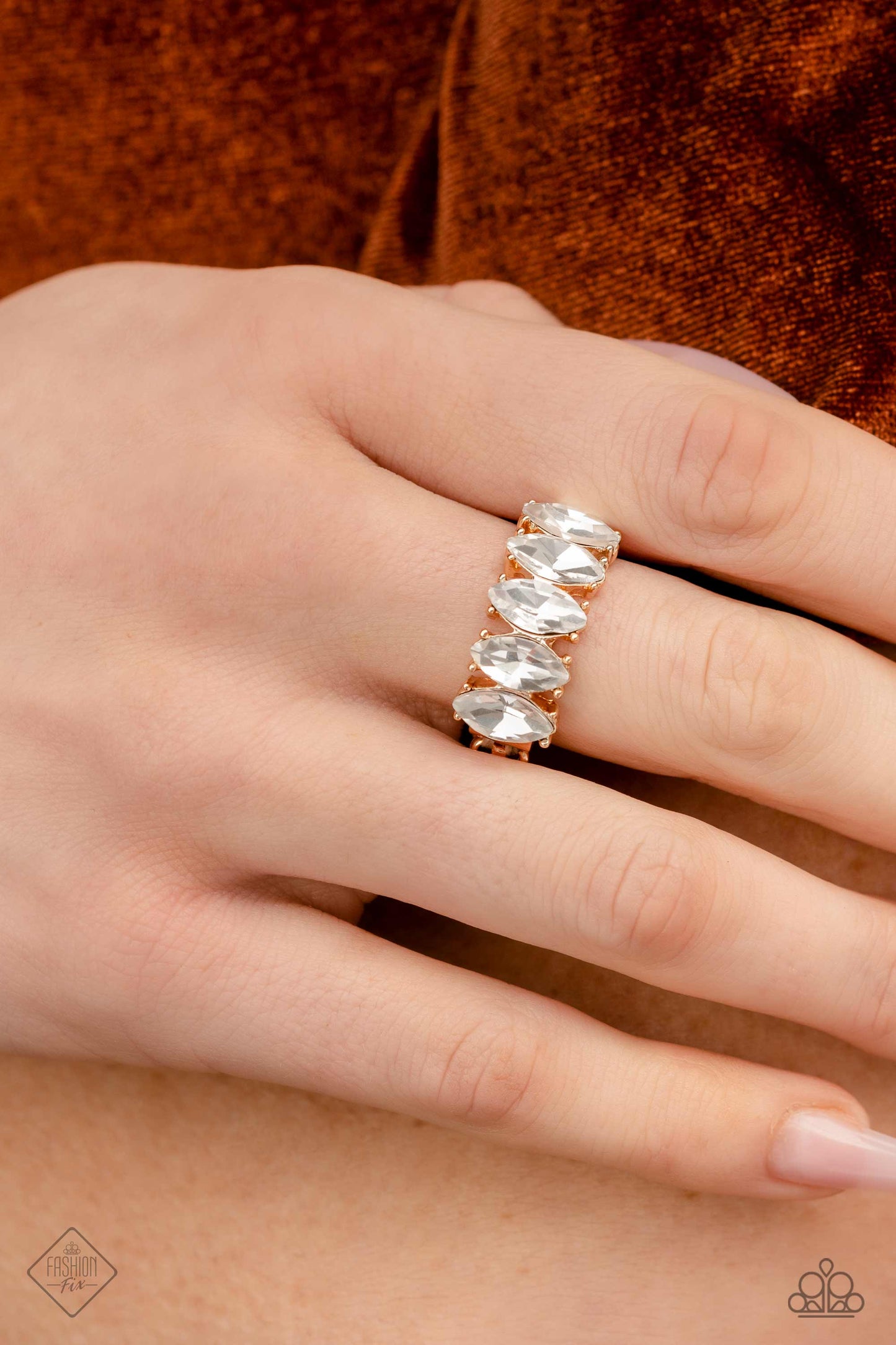 lavish-lure-gold-p4re-gdxx-275nv