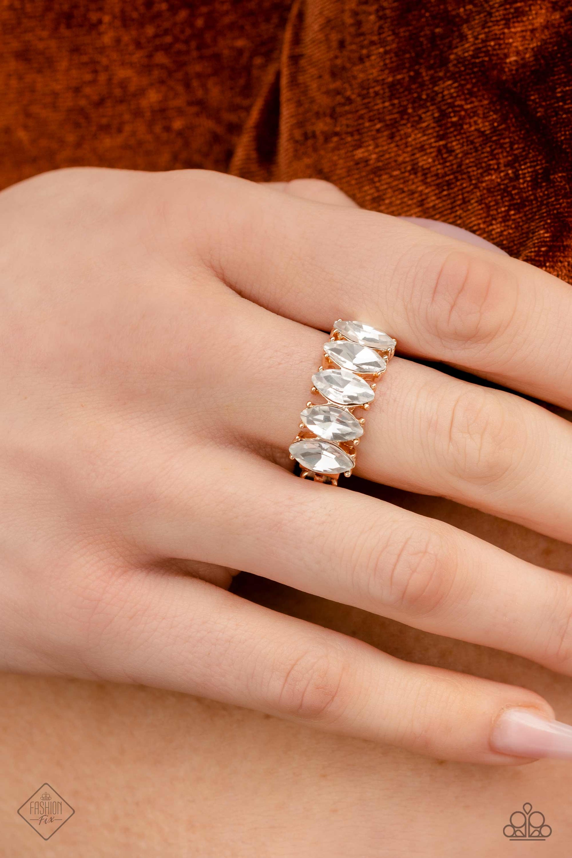 lavish-lure-gold-p4re-gdxx-275nv